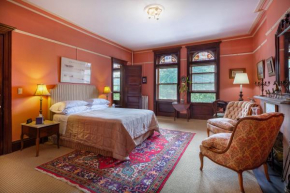 Manhattan Guest Suites